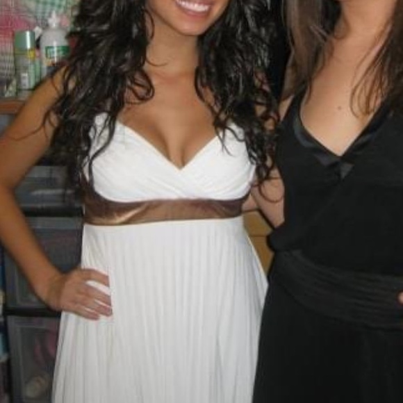 White Grecian cocktail dress - Picture 11 of 11